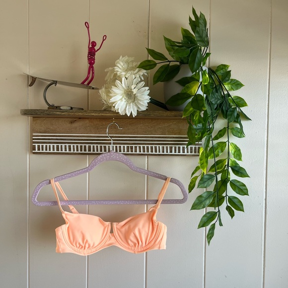 Underwire bikini top in peach - Picture 2 of 8